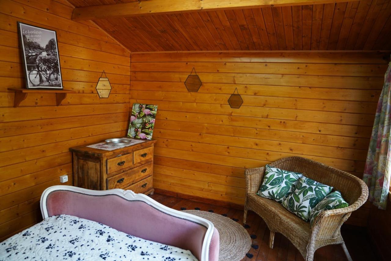 Les Conils - Gites Et Chambres D'Hotes Saint-Pierre-de-Vassols Zewnętrze zdjęcie